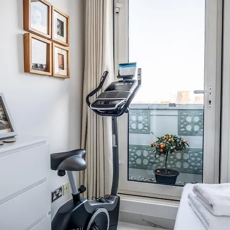 Canary Wharf Retreat With Free Secure Parking London Exterior photo