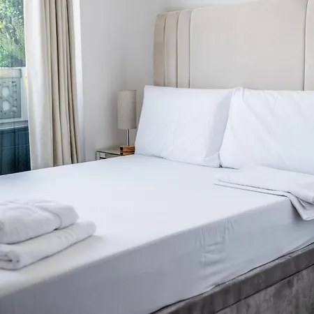 Canary Wharf Retreat With Free Secure Parking London Exterior photo