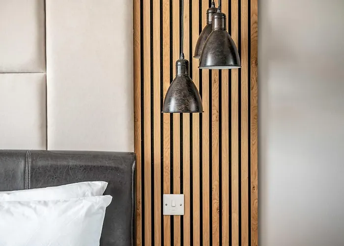 Canary Wharf Retreat With Free Secure Parking